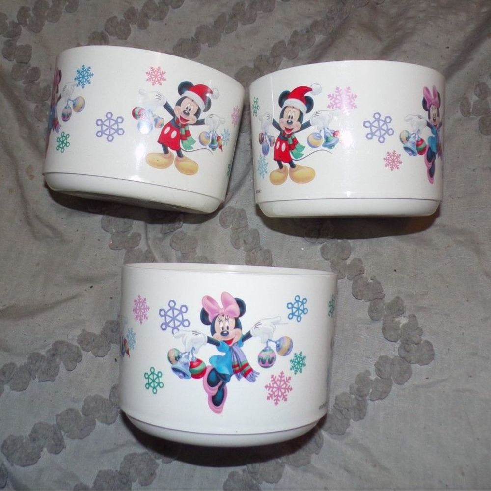 Disney Minnie & Mickey Mouse Tupperware 2 cup  Bowl Set